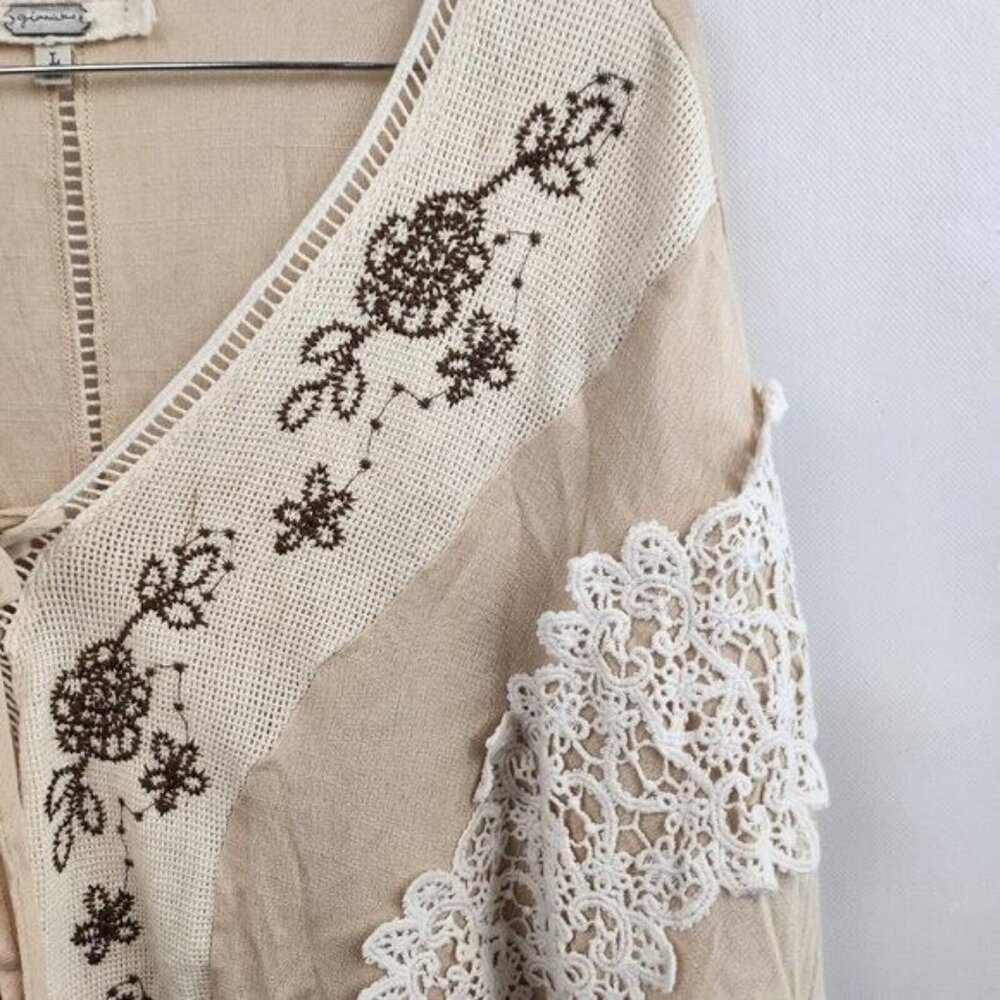 Gimmicks Womens BOHO Cottagecore Top Size Large Beige Embroidered Lace Festival - Picture 3 of 11